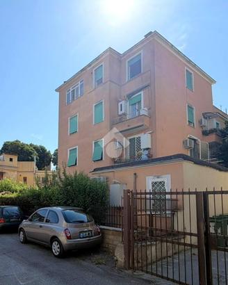 4 LOCALI A ROMA
