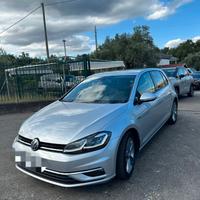 Volkswagen Golf7.5 1.6 tdi R-line Technology