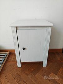 Comodino IKEA modello Brusali (fuori produzione)