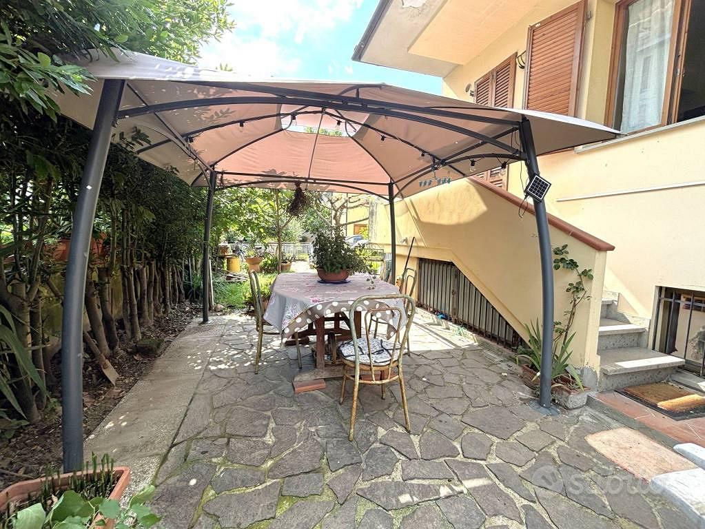 Villetta a schiera di 160 m² con più di 5 locali e