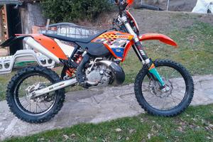 ktm 200
