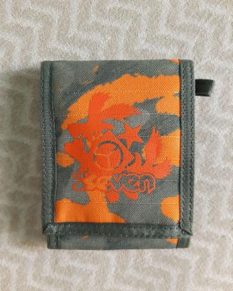 Portafoglio con chiusura in velcro camo Seven