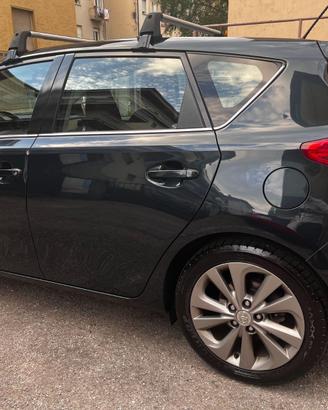 Toyota Auris 2014 1.8 Hybrid Active Plus