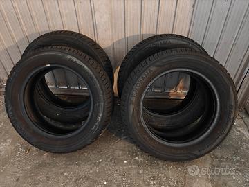 Pneumatici invernali yokohama bluearth 185/60 R15