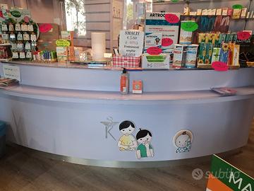 bancone da farmacia