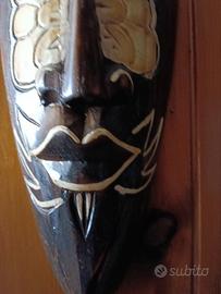 set di due oggetti in legno