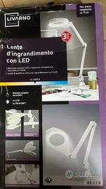 Lente con luce led da tavolo