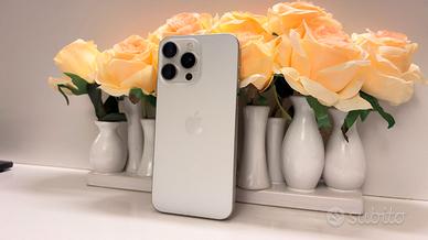 iPhone 15 Pro Max Bianco White + Cover Trasparente