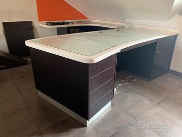 Scrivania ufficio/uso privato