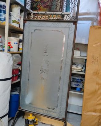 Paravento in ferro battuto e vetro