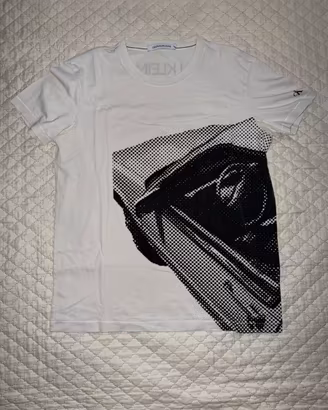 t-shirt calvin klein