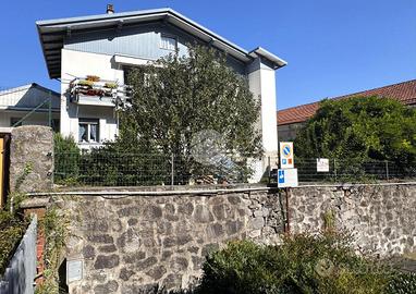 CASA SEMINDIPENDENTE A MIAGLIANO