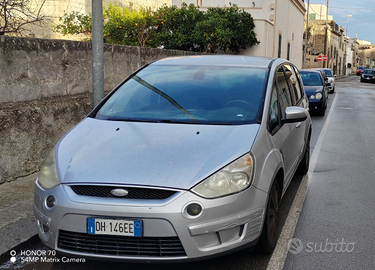 Ford smax titanium