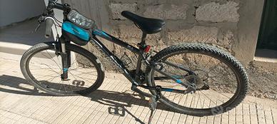 bici Mountain bike misura 27,5 adatta per ragazzi 