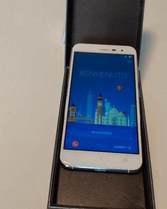 TELEFONO ASUS ZE520KL 4 GB RAM + 64 GB memoria