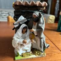 Personaggi del presepe in movimento