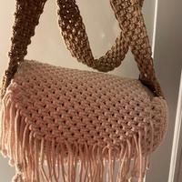 Borsa fatta all'uncinetto