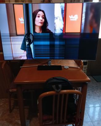  smart TV 65 pollici 