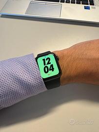 Apple Watch serie 6 - 40mm GPS Grigio Siderale