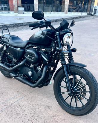 Harley Davison 883 Iron