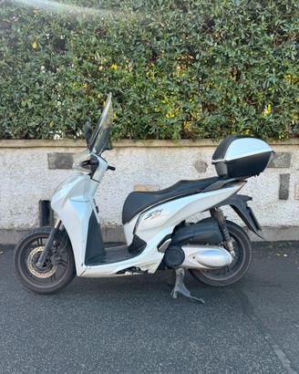 HONDA SH 300 SPORT