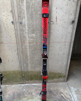 Sci gigante Rossignol