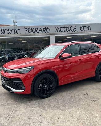 Volkswagen Tiguan 2.0 TDI 150 CV DSG R-Line 2025 /