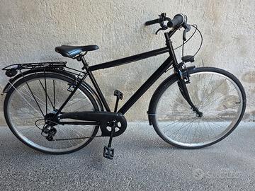 bicicletta city bike con ruote  28  e con cambio 