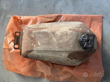 Serbatoio di moto d'epoca