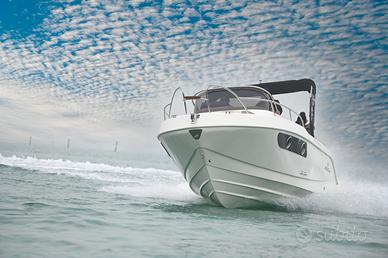 MINGOLLA BRAVA WA28 CON HONDA MARINE BF250D WHITE