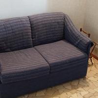 Divano letto blu - apertura rapida