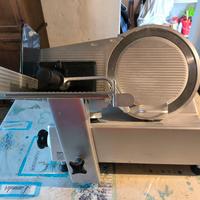 affettatrice professionale bizerba 