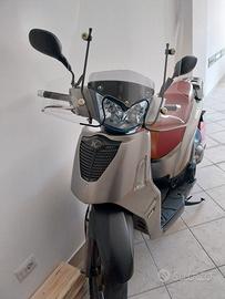 kymco people s 200i