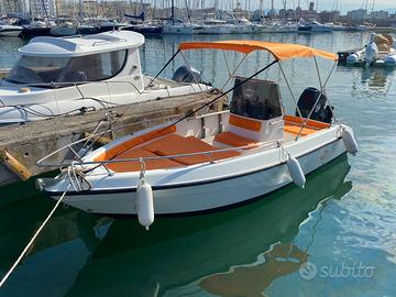 2000 MANO' Marine 18 Mercury 40 EFI 4 tempi 9500 €
