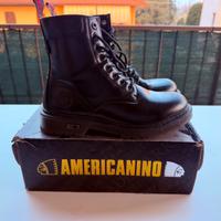Stivaletti anfibi Americanino