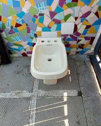Bidet color champagne 