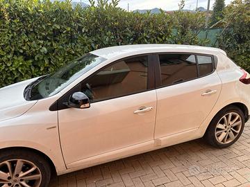 RENAULT Mégane 1.5 dCi 110CV Start&Stop Limited