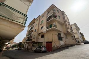 4 LOCALI A CORIGLIANO-ROSSANO