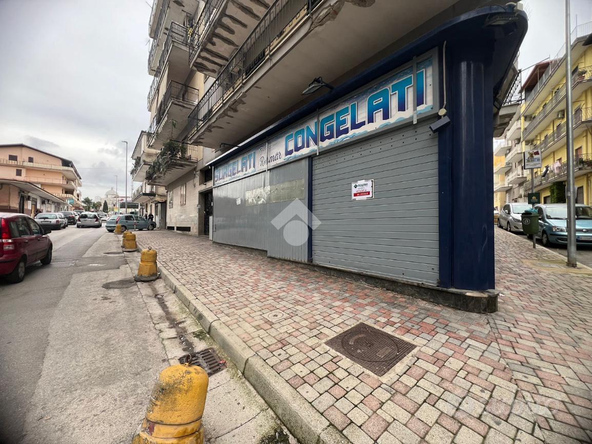 NEGOZIO A MARANO DI NAPOLI - Vista 5