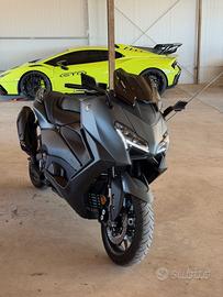 Yamaha Tmax 560 Tech Kamo - 1.500km