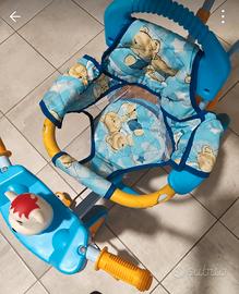 triciclo con cappotta 