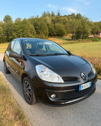 Renault Clio R 2007