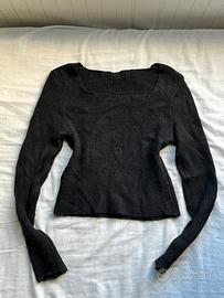 Maglioncino crop nero a costine