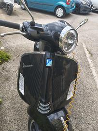 Vespa Gts 300 uniproprietario 04/2025