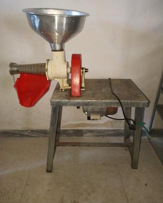 Macchina per pomodori 