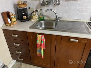 cucina in legno classico