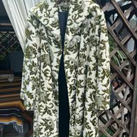 Cappotto lungo damascato da donna vintage