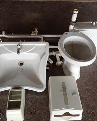 sanitari ed accessori per bagno disabili