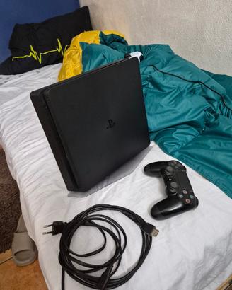 PlayStation 4 slim