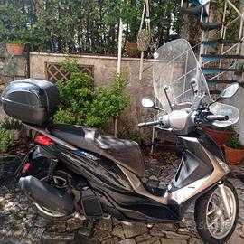 Piaggio Medley 200
